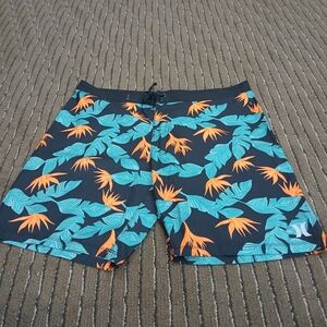 Hurley Flat Front Hanoi Volley Board Shorts Men's Size 36